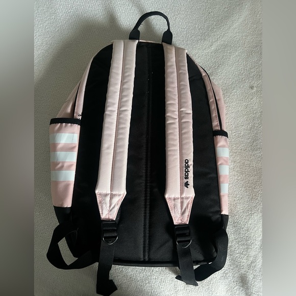 Adidas Original Base Backpack - Picture 4 of 9